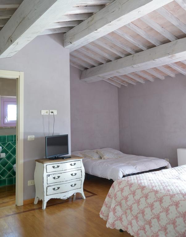 Casa Fontanino Bed & Breakfast Altopascio Bagian luar foto